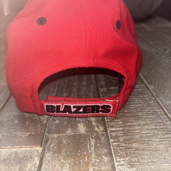 Valdosta State Georgia Logo Red Collegiate Ball Cap Hat Adjustable Baseball - Picture 3 of 4